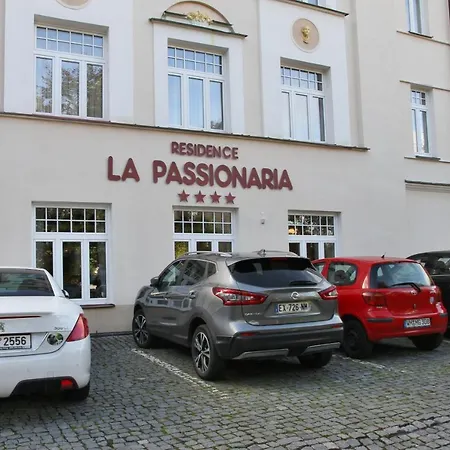 La Passionaria 3*